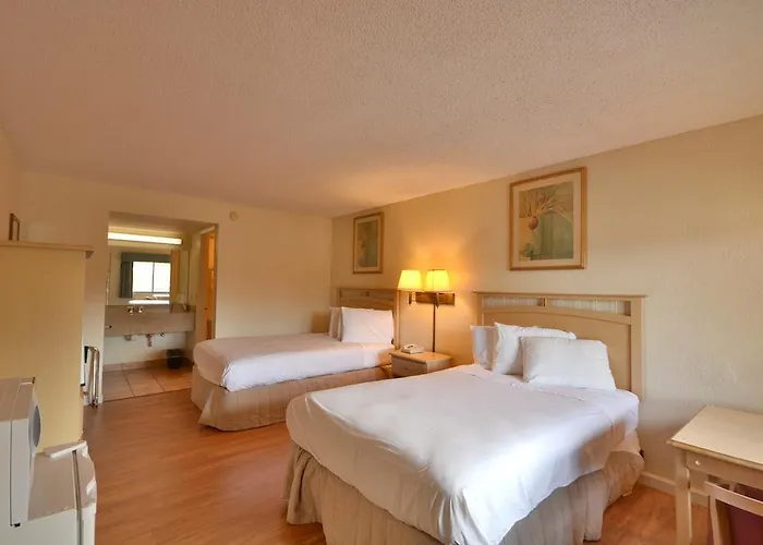 Country Hearth Inn- Kissimmee